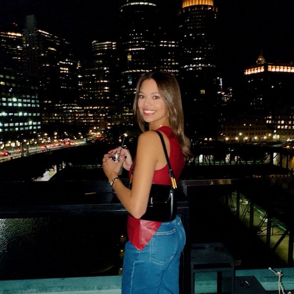 Meet your Posher, Jasmine - Picture 1 of 1